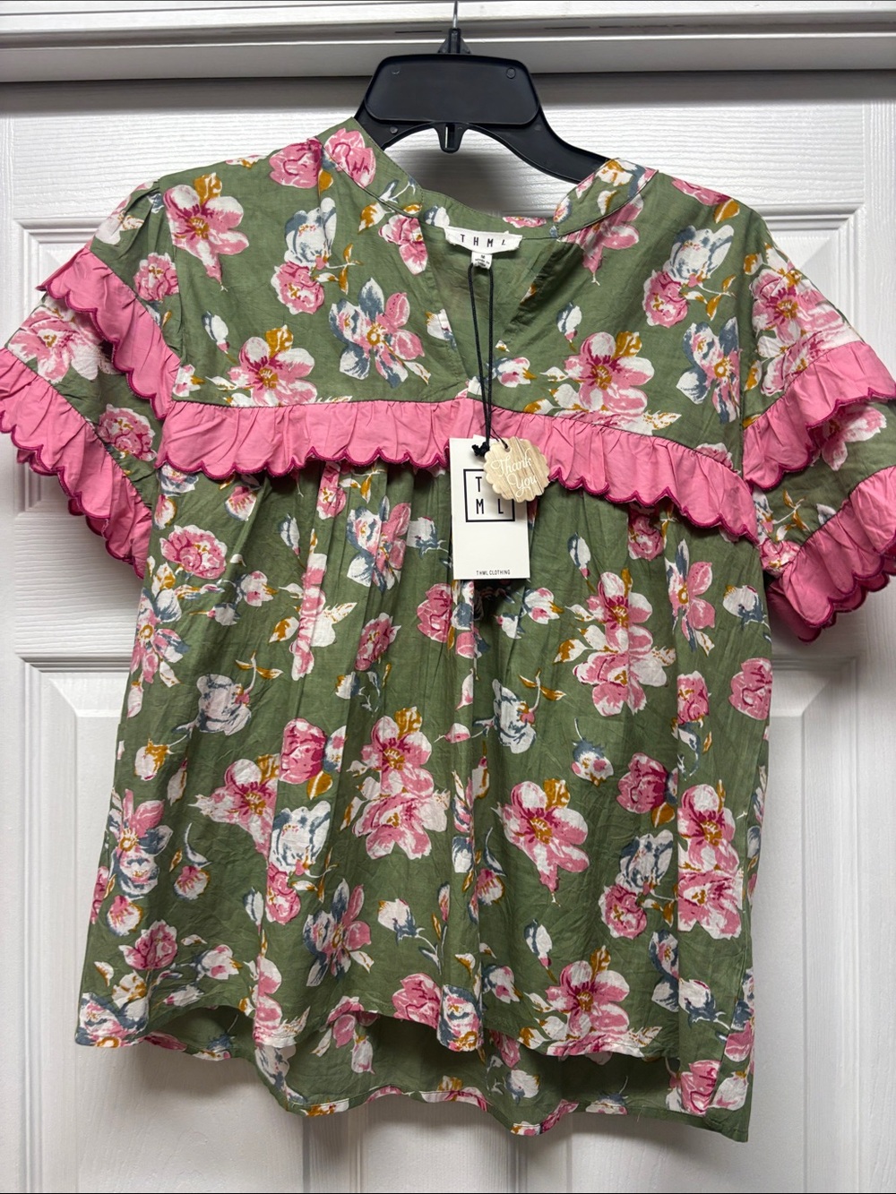 THML Floral Ruffle Sleeve Top - Olive Green & Pink Scalloped Sleeves Small New